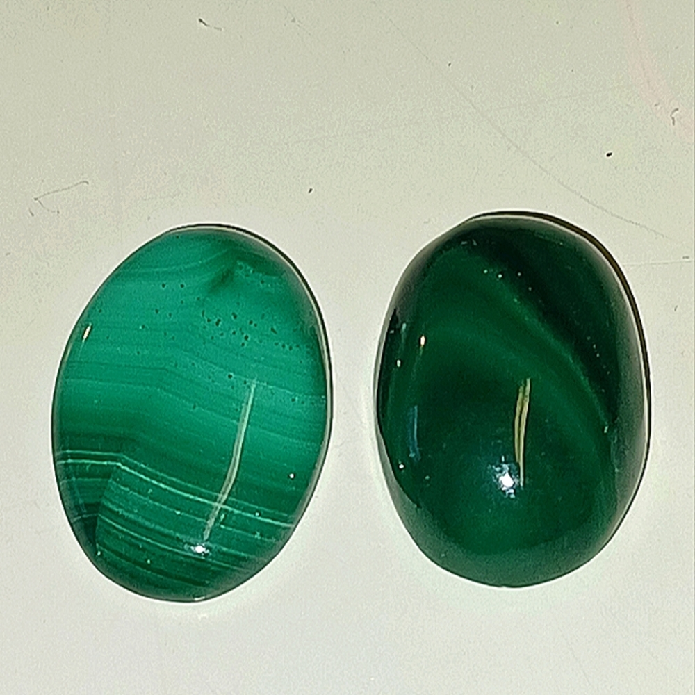 2x Malachite Crystal Gemstones Cabochons Set of 2x Oval Cut